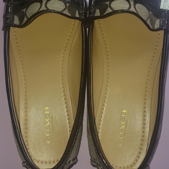 Mint Coach Signature Loafers 9 - Picture 2 of 8